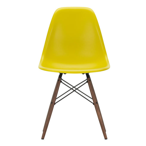 Cadeira Eames em Plástico DSW / Base dark maple
